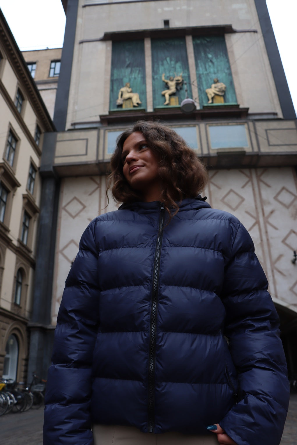 Glossy Efterårs Jakke - Sort Hjerte