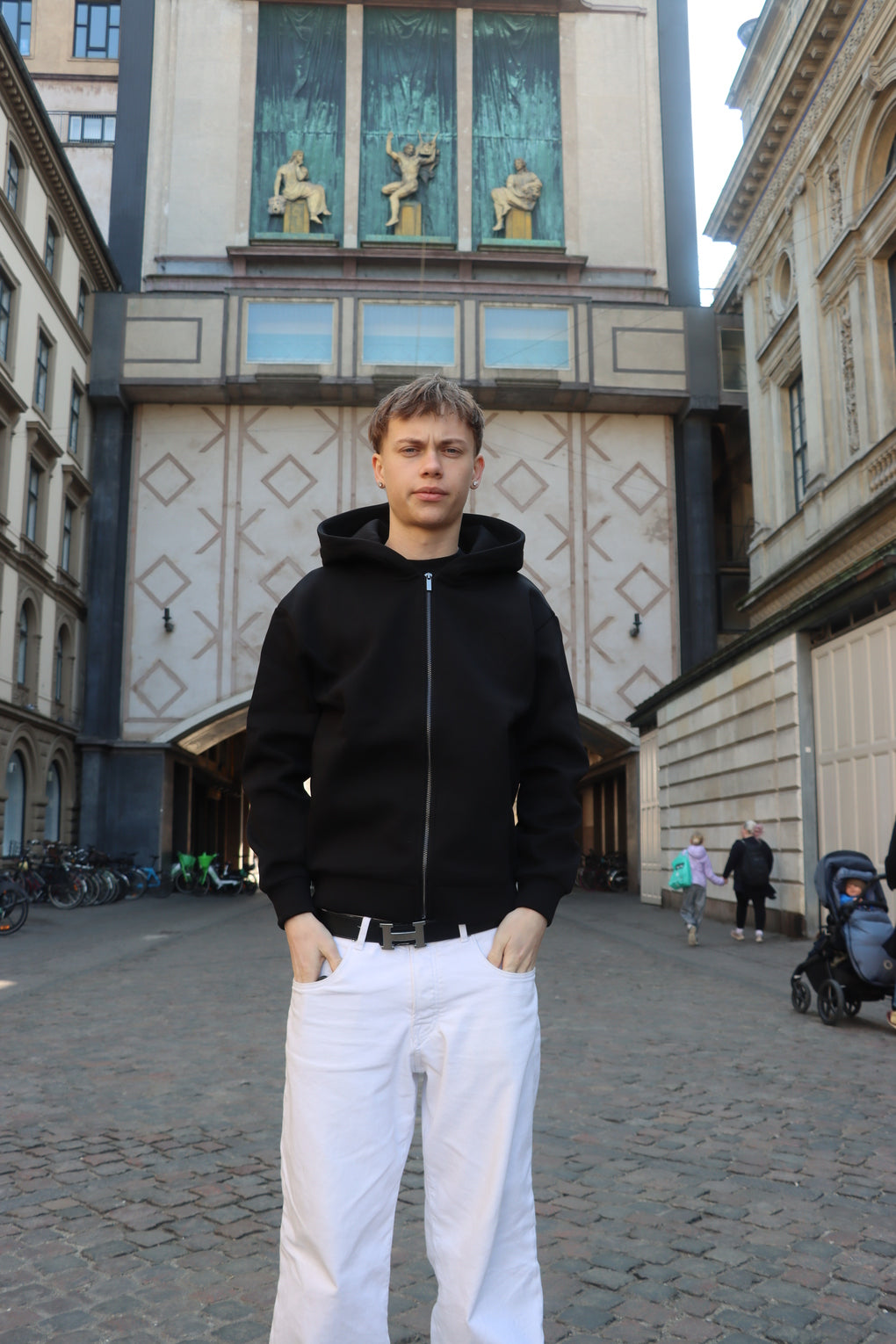 Cloud Zip Hoodie - Black