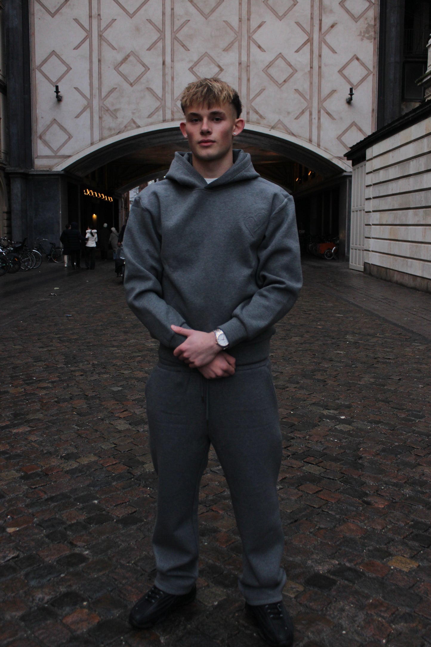 Rocky Grey Cloud Joggingsæt (Hoodie & Bukser)