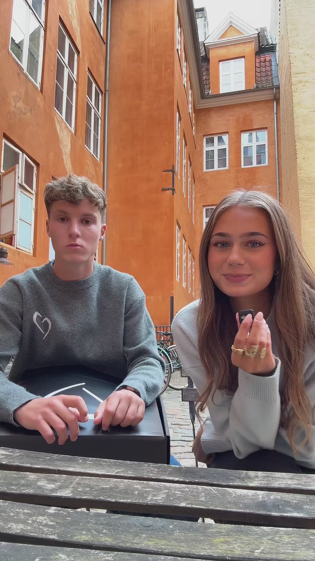 Indlæs video: 